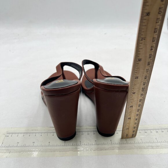 Milooey shoes Brown Round Toe Flip Flops Wedge High Heels Slip On Thong Sandals - Picture 5 of 8